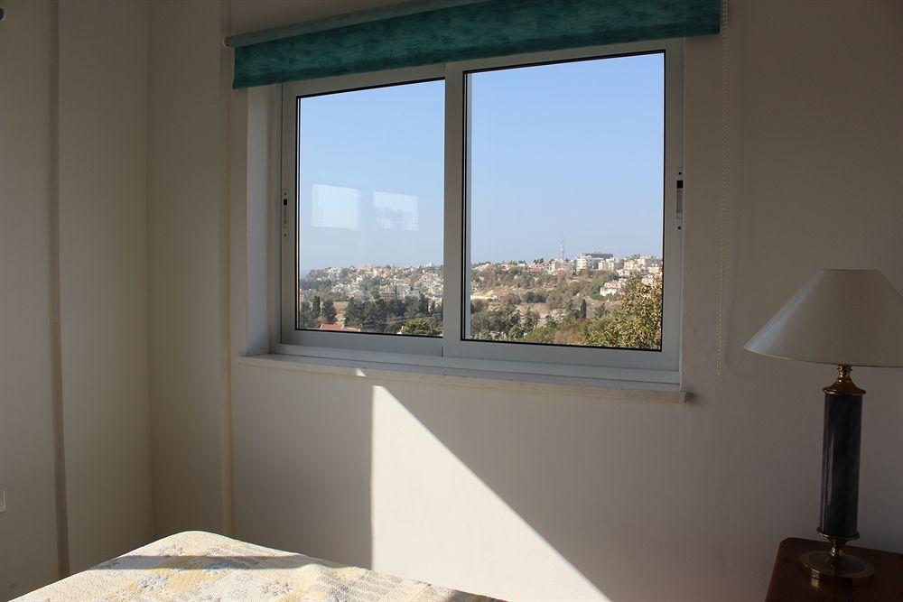 Galatia'S Court Apartment Пафос Екстериор снимка