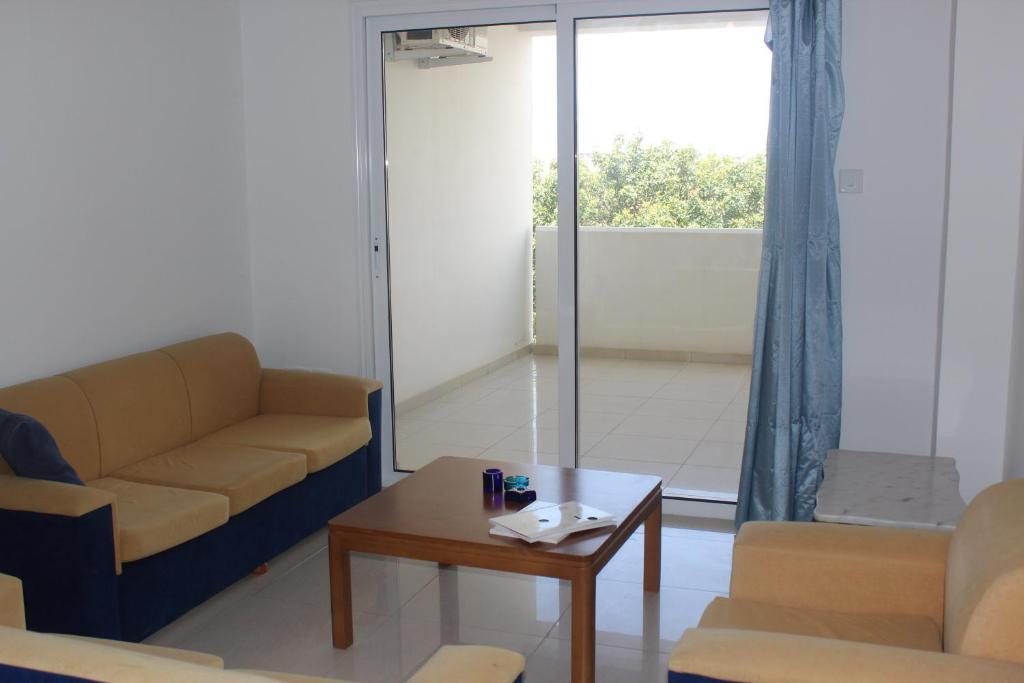 Galatia'S Court Apartment Пафос Стая снимка