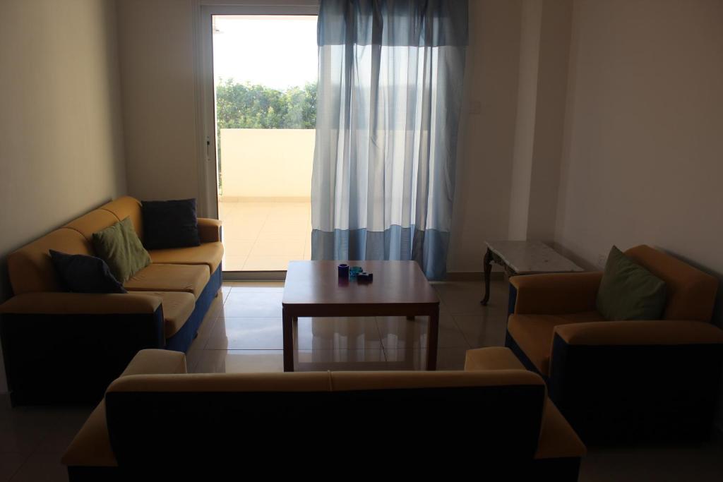 Galatia'S Court Apartment Пафос Стая снимка