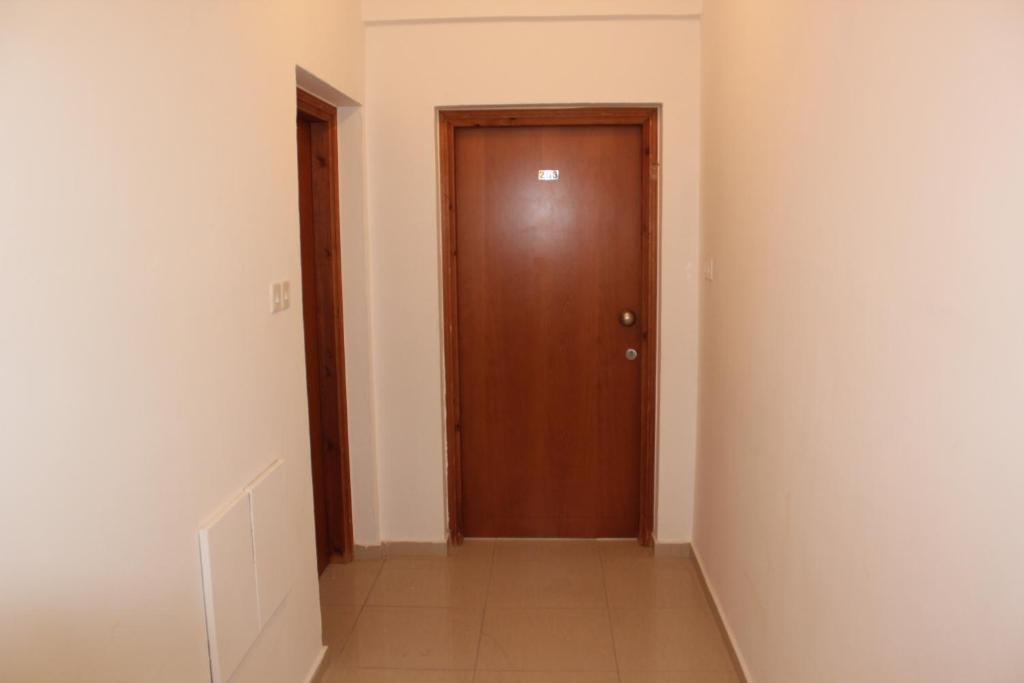 Galatia'S Court Apartment Пафос Екстериор снимка